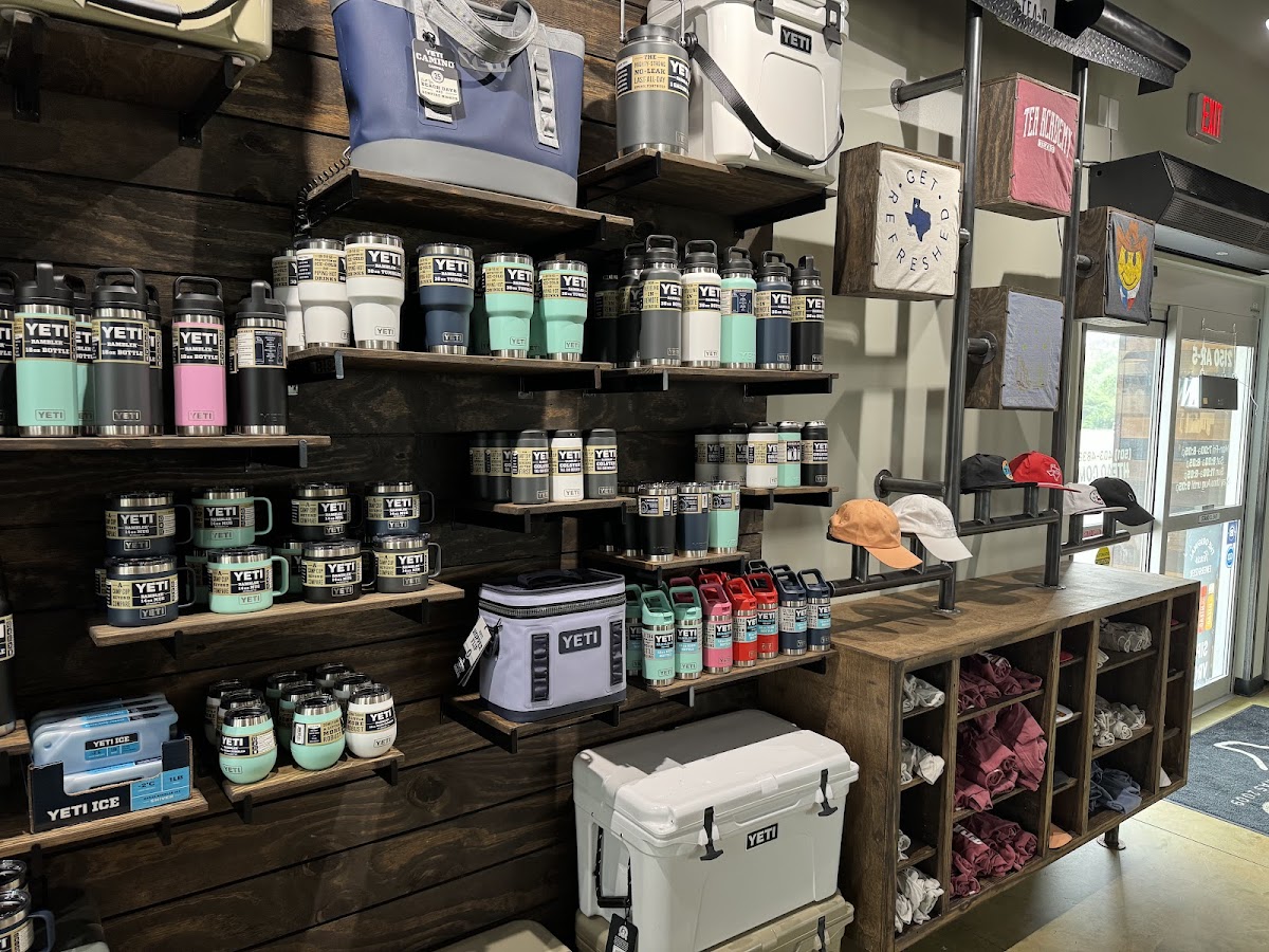 Hteao - Benton Photos 2